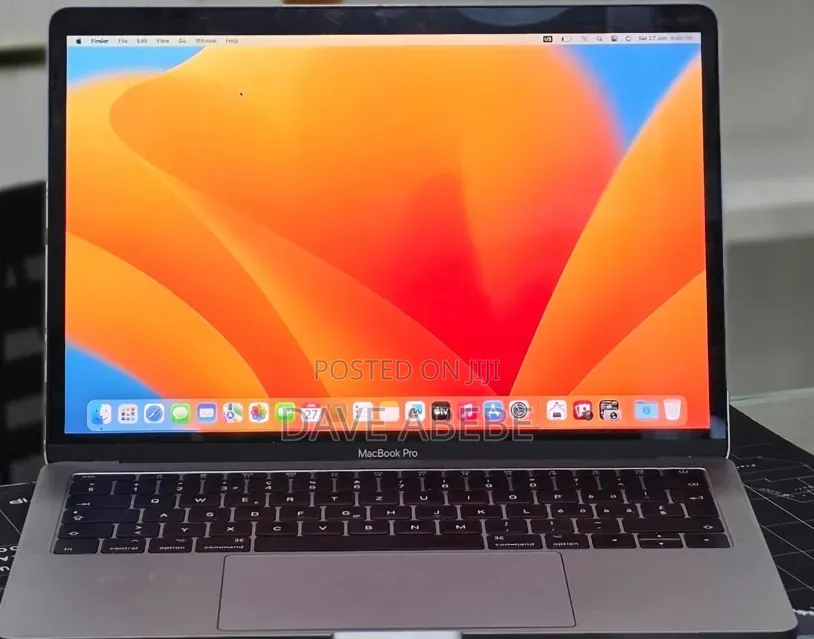 New Laptop Apple MacBook Pro 2017 16GB Intel Core i5 SSD 512GB