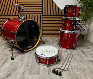 Pearl Vision Drum Set