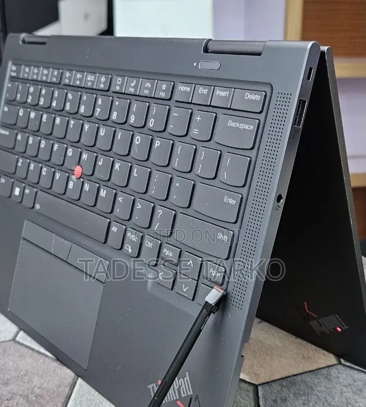 New Laptop Lenovo ThinkPad X1 Yoga 16GB Intel Core i5 SSD 512GB