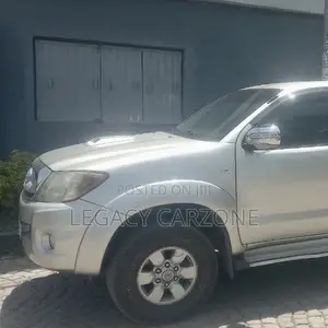 Toyota Hilux 2008 Silver