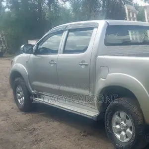 Toyota Hilux 2008 Silver