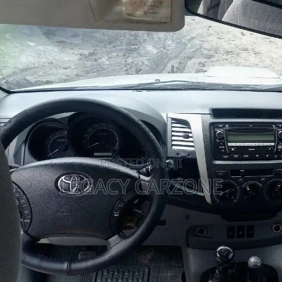 Toyota Hilux 2008 Silver