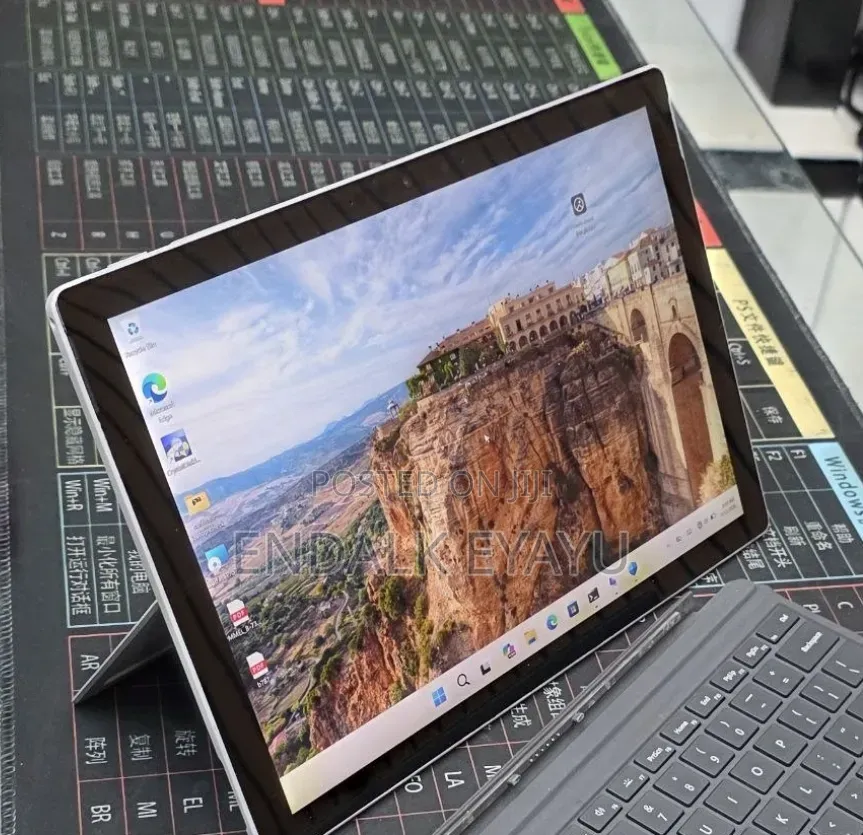 New Laptop Microsoft Surface Pro 7 16GB Intel Core i7 SSD 512GB