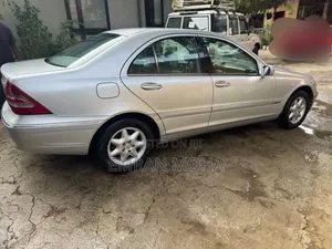 Mercedes-Benz C200 2003 Silver