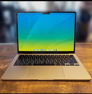 Laptop Apple MacBook Air 2022 M2 8GB Apple M2 SSD 256GB