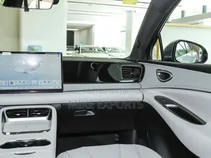 New BYD Sealion 06 EV 2025 Off white