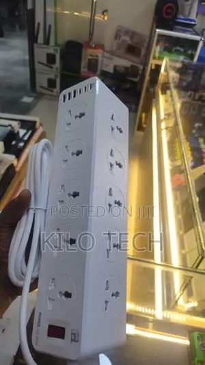 Sanen 2500w Universal Power Socket