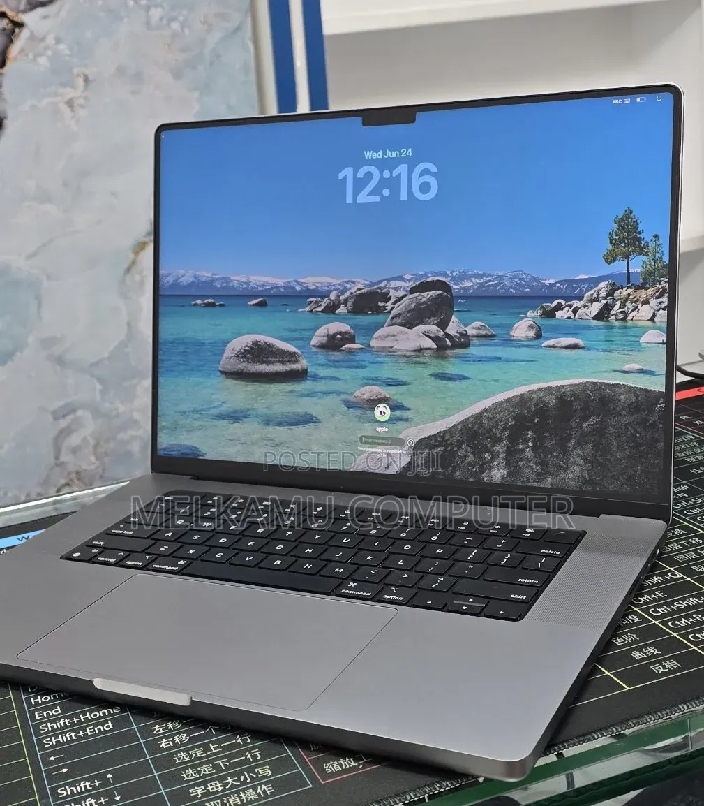 New Laptop Apple MacBook Pro 2021 M1 32GB Apple M1 SSD 512GB