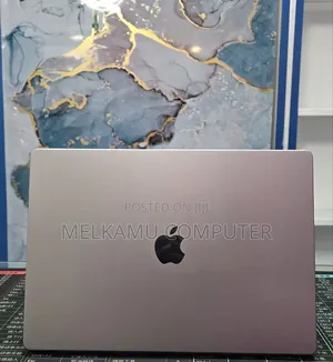New Laptop Apple MacBook Pro 2021 M1 32GB Apple M1 SSD 512GB