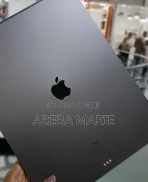 New Apple iPad Pro 12.9 (2021) 256 GB