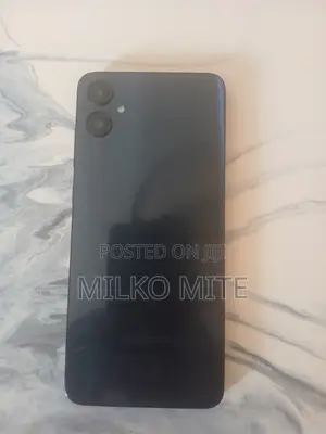 Samsung Galaxy A05 64 GB Black