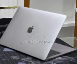 New Laptop Apple MacBook Pro 2017 16GB Intel Core i5 SSD 512GB