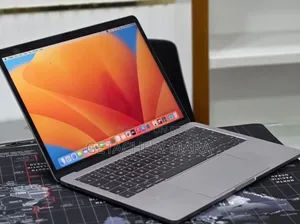 New Laptop Apple MacBook Pro 2017 16GB Intel Core i5 SSD 512GB