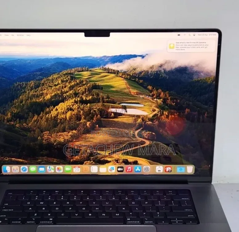 New Laptop Apple MacBook Pro 2017 16GB Intel Core i5 SSD 512GB