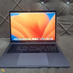 New Laptop Apple MacBook Pro 2017 16GB Intel Core i5 SSD 512GB