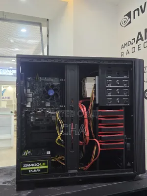 Server 32GB Intel Xeon HDD+SSD 1.5T