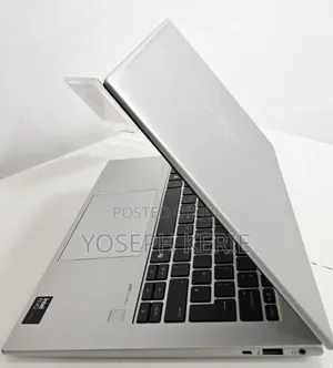 New Laptop HP EliteBook 830 8GB Intel Core Ultra 5 SSD 512GB