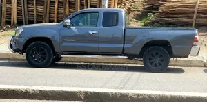 Toyota Tacoma 2012 Gray