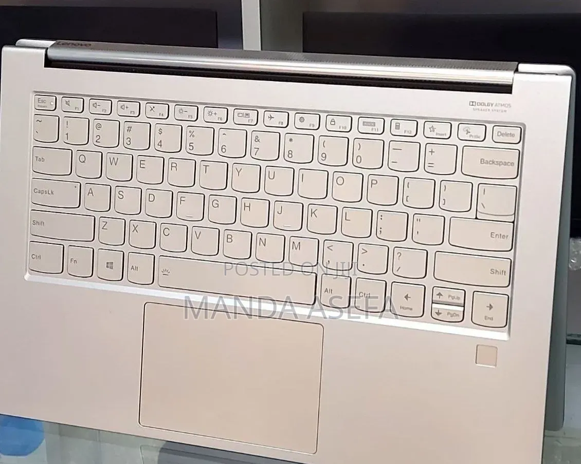 New Laptop Lenovo Yoga 9i 16GB Intel Core i7 SSD 512GB