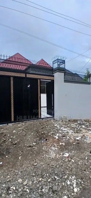 Furnished 3bdrm Villa in Bole for sale