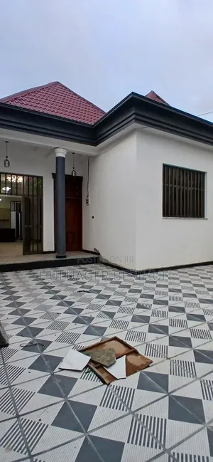 Furnished 3bdrm Villa in Bole for sale