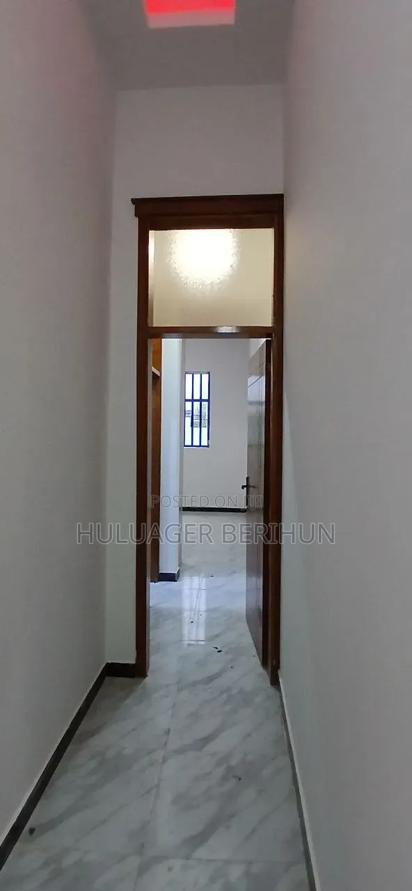 Furnished 3bdrm Villa in Bole for sale