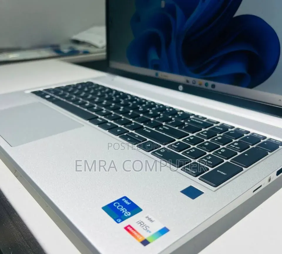 New Laptop HP 8GB Intel Core i5 SSD 512GB