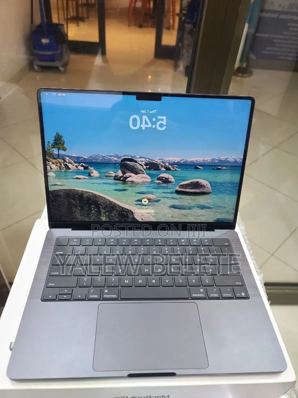 New Laptop Apple MacBook Pro 16GB Apple M5 Pro SSD 512GB