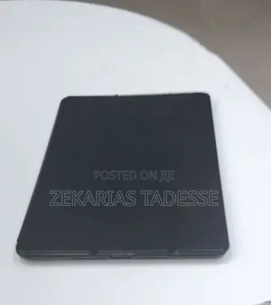 New Apple iPad 9.7 64 GB Silver