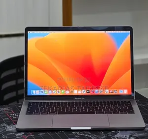 New Laptop Apple MacBook Pro 2017 16GB Intel Core i5 SSD 512GB