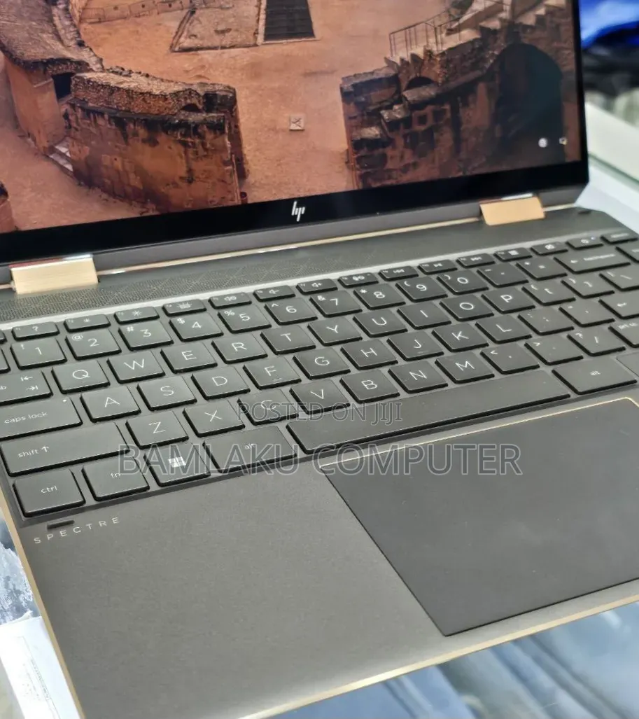 New Laptop HP Spectre 16GB Intel Core i7 SSD 512GB