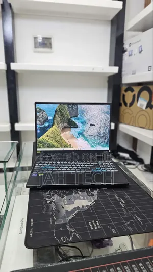 New Laptop Acer Predator Helios 300 16GB Intel Core i9 SSD 1T