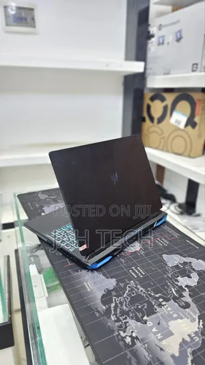 New Laptop Acer Predator Helios 300 16GB Intel Core i9 SSD 1T