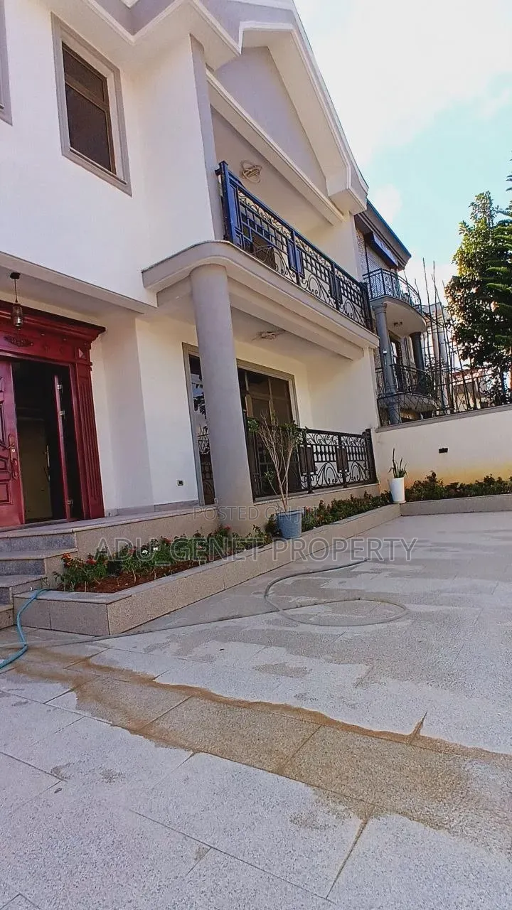Furnished 6bdrm House in 4, Yeka for sale