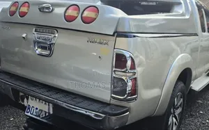 Toyota Hilux 2014 Beige