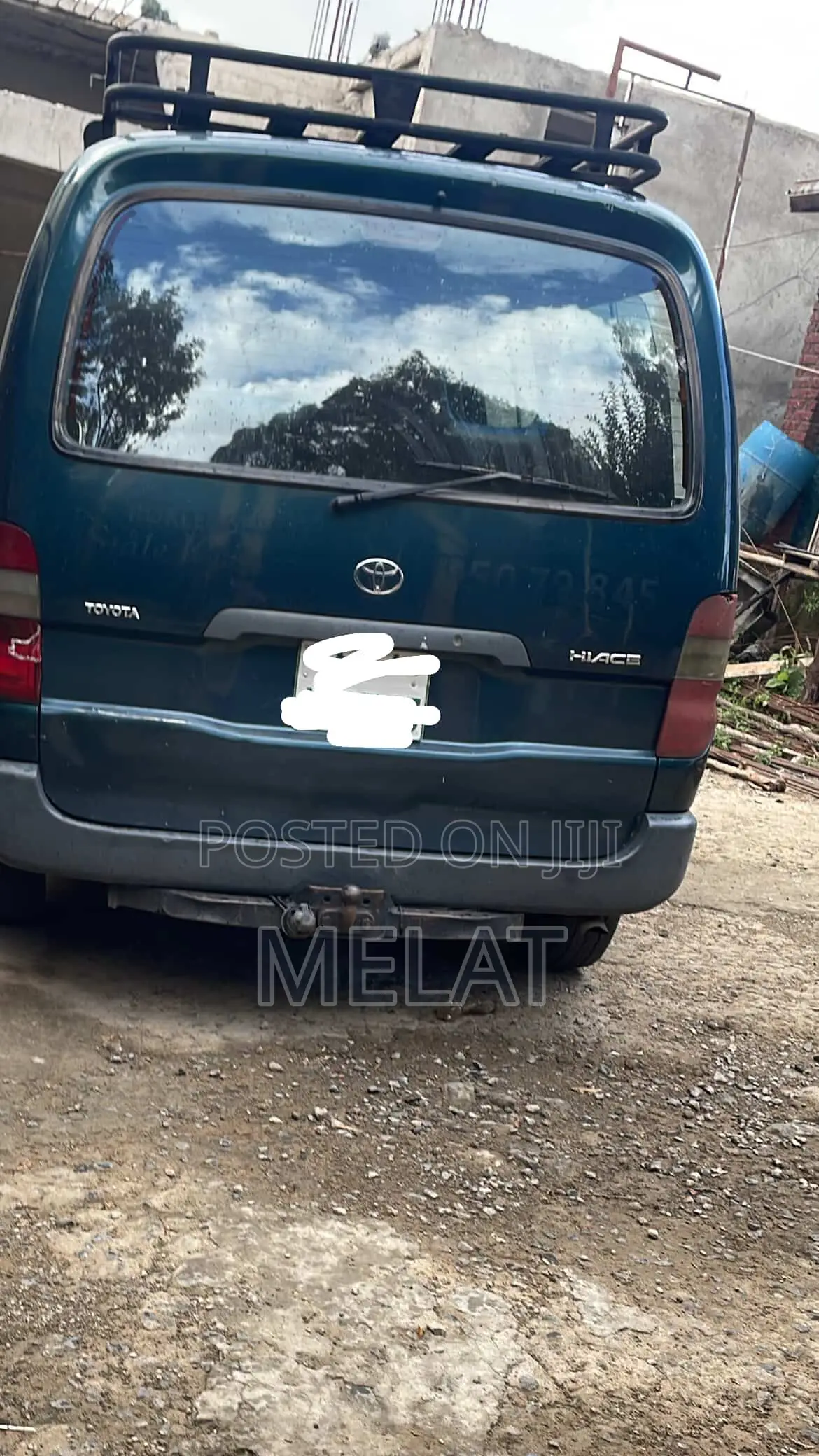 Toyota HiAce 220 2007 Green