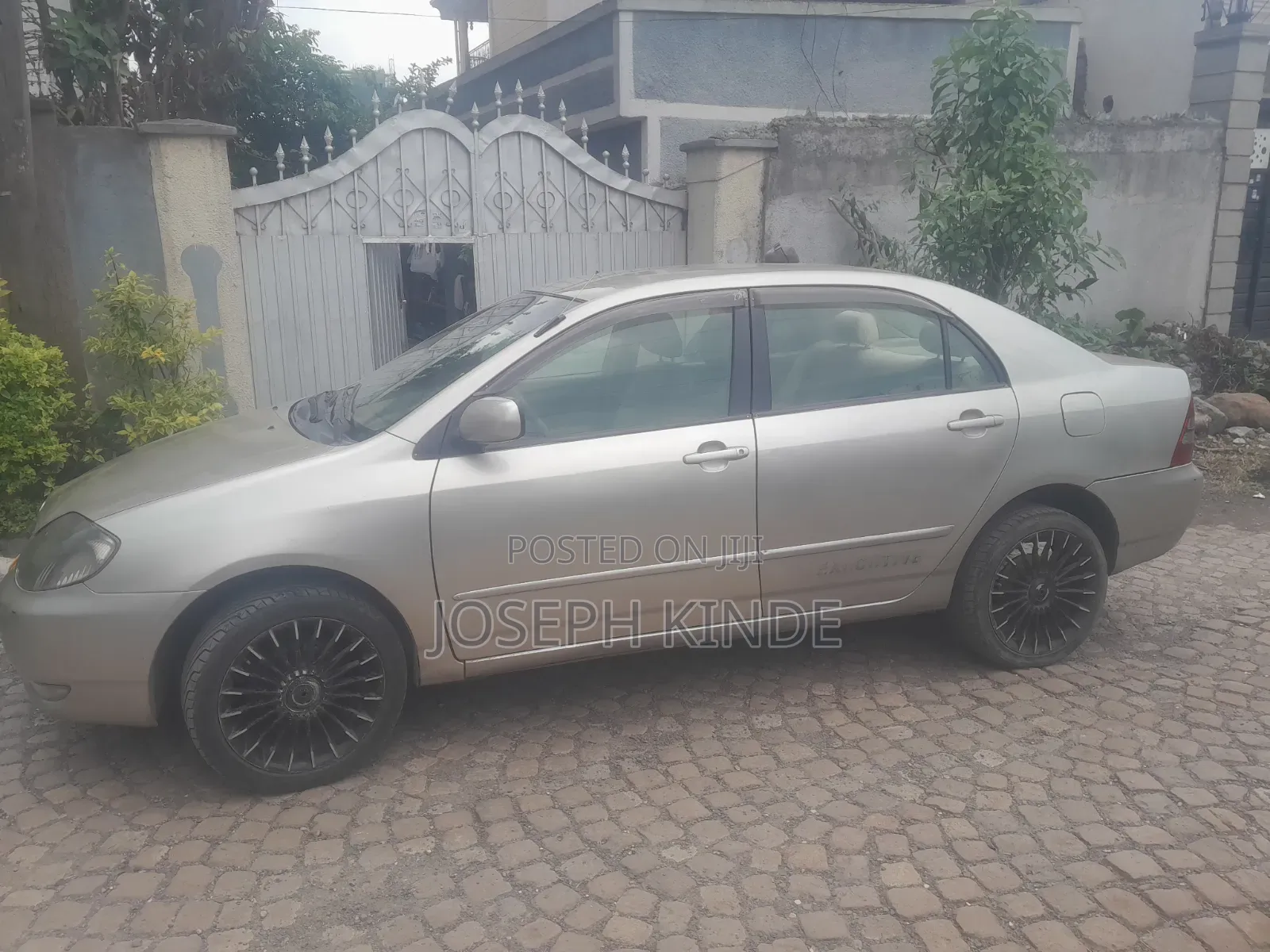 Toyota Corolla 2002 Gray