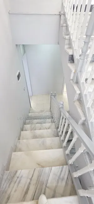 Furnished 7bdrm Townhouse/Terrace in Ayat Area, Yeka for sale