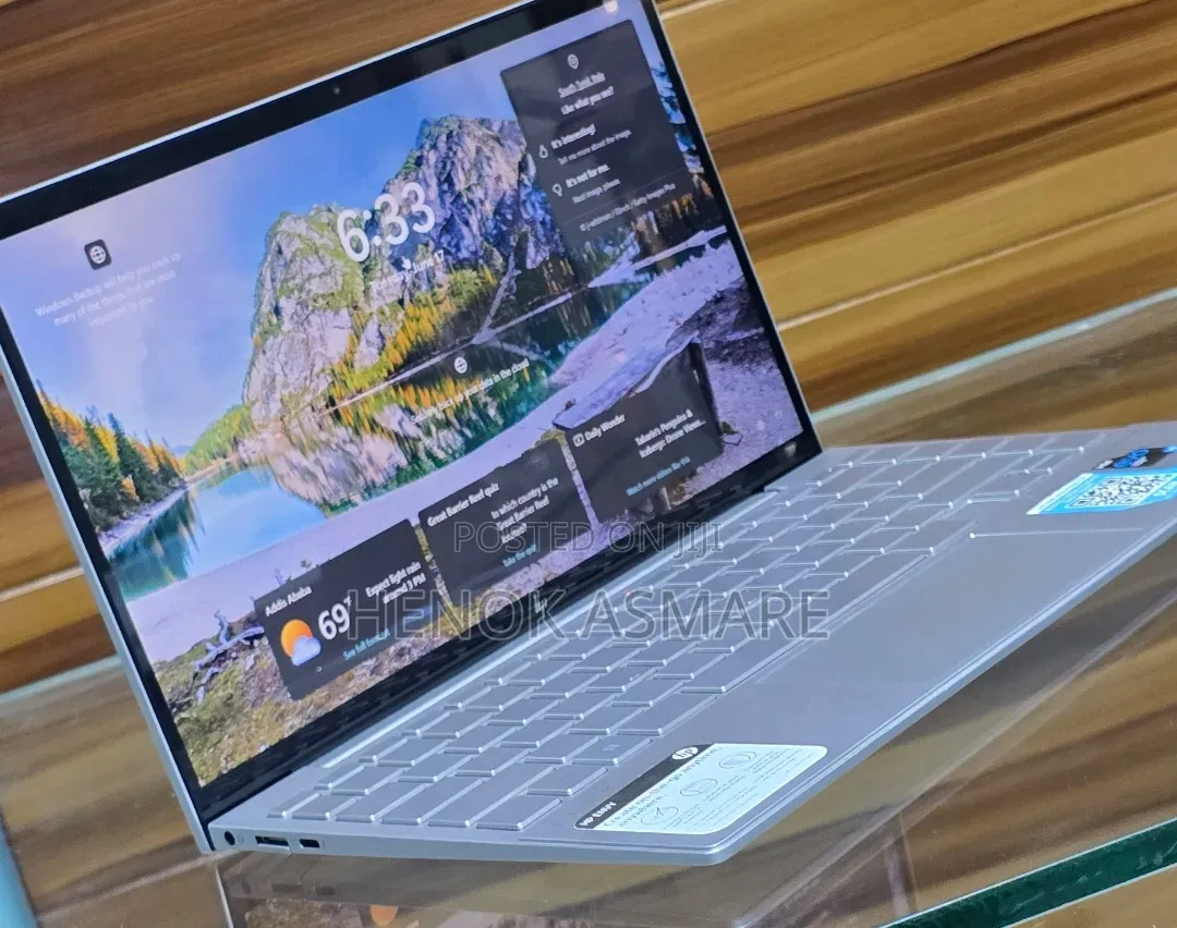 New Laptop HP Envy 14 8GB Intel Core i5 SSD 256GB