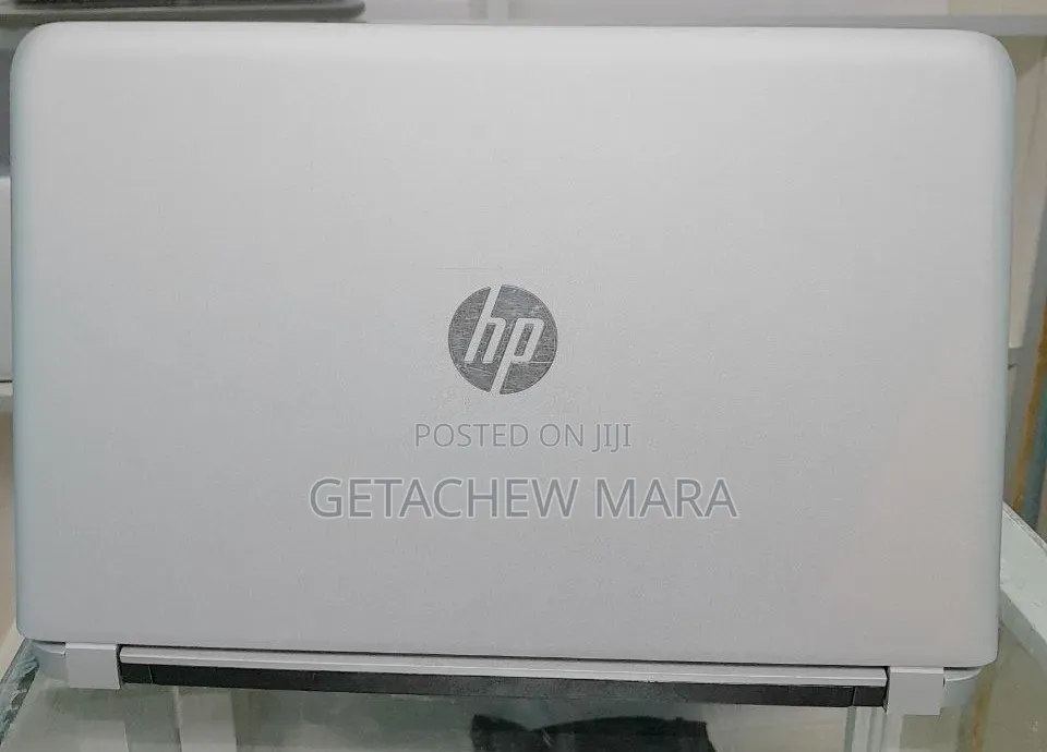 New Laptop HP Envy X360 8GB Intel Core i7 SSD 256GB
