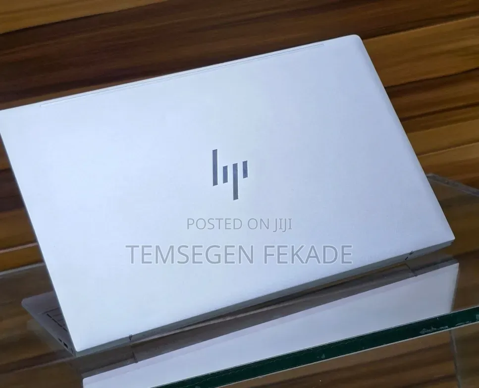 New Laptop HP Envy 14 8GB Intel Core i5 SSD 256GB