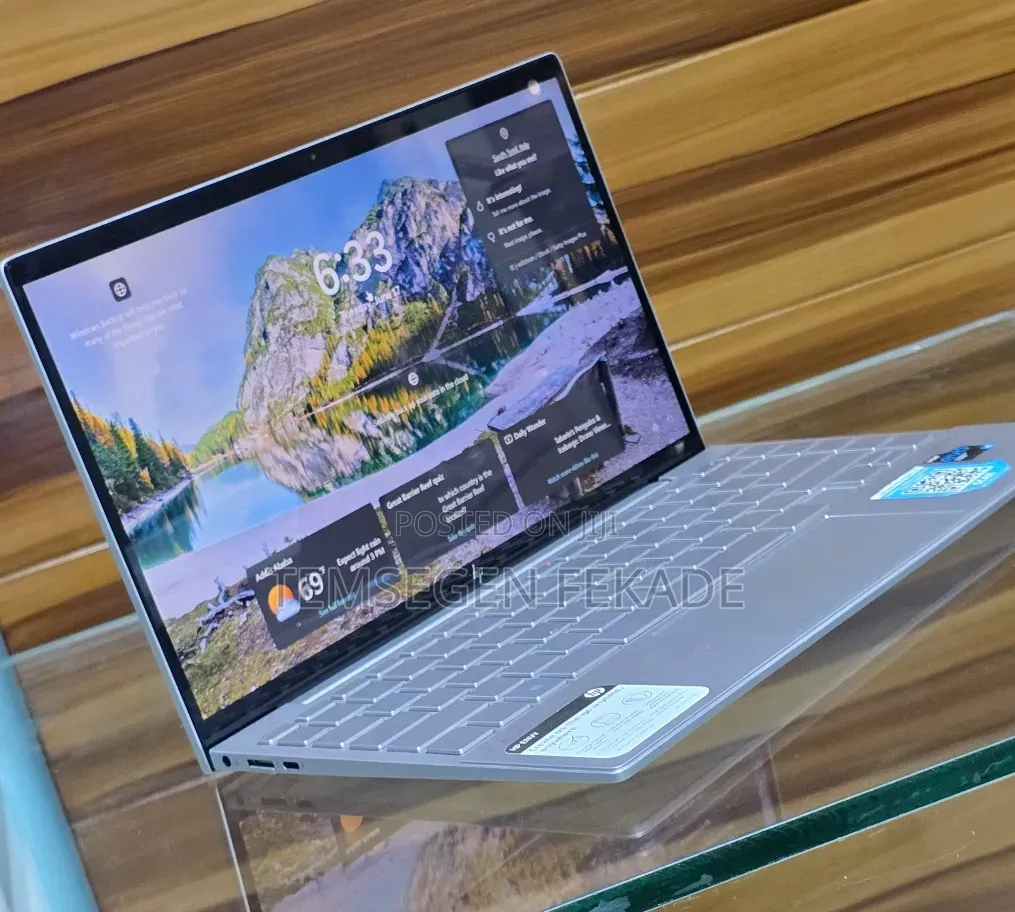 New Laptop HP Envy 14 8GB Intel Core i5 SSD 256GB