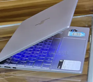 New Laptop HP Envy 14 8GB Intel Core i5 SSD 256GB