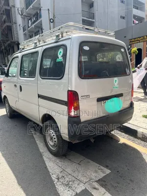 Suzuki Eeco 2025 Silver