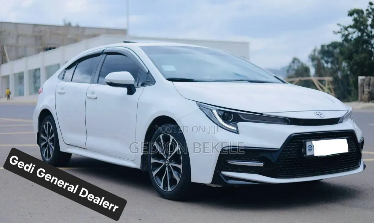 Toyota Corolla 2022 White