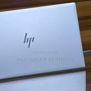 New Laptop HP Envy 14 8GB Intel Core i5 SSD 256GB