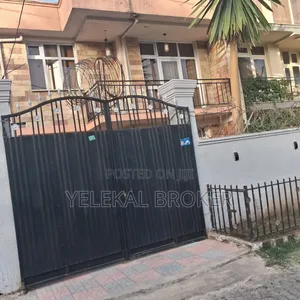 5bdrm House in አባዉራ, Kolfe Keranio for sale