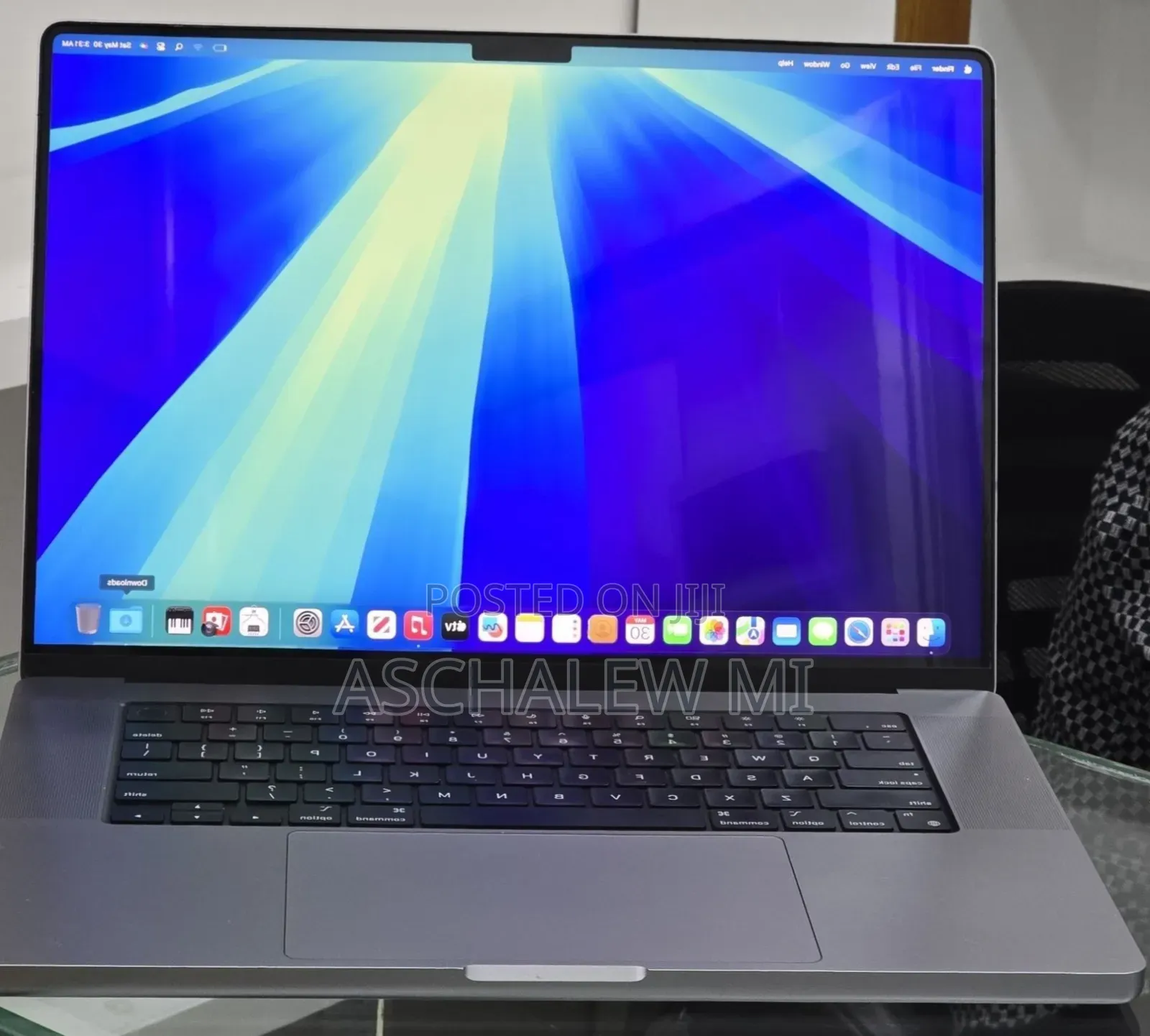 New Laptop Apple MacBook Pro 2021 M1 Max 32GB Apple M1 Max SSD 512GB