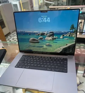 New Laptop Apple MacBook Pro 2021 M1 32GB Apple M1 Pro SSD 512GB