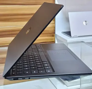 New Laptop Microsoft Surface 16GB Intel Core i7 SSD 256GB